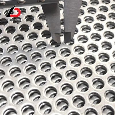 Alto-falante de áudio 1m x 2m 1,22m x 2,44m Rede perfurada de metal 1,5 mm 2,0 mm